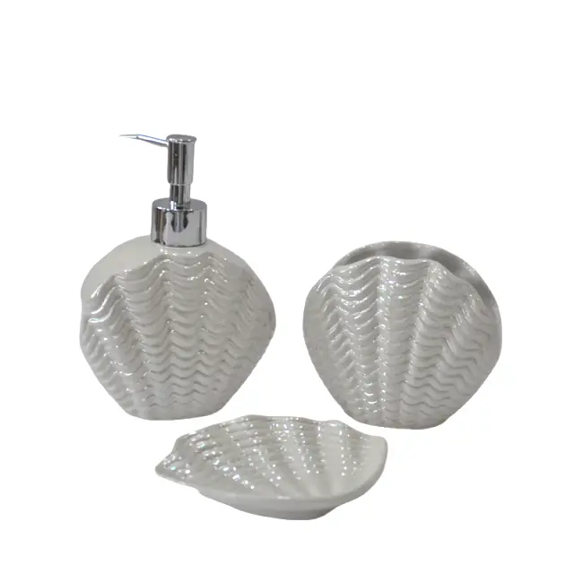 Pearl - Glazed Shell Shaped 3 - Piece Stoneware Bathroom Set