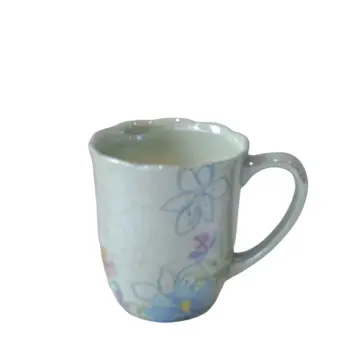 Fresh Hand-Painted Floral Light Green Petal-Edge Ceramic Mug