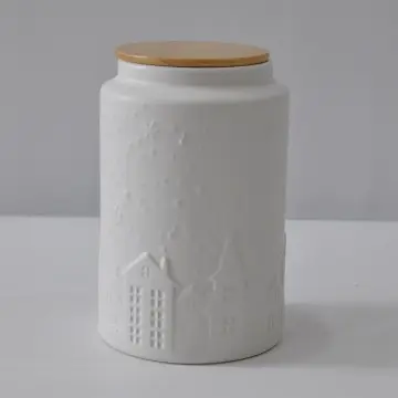Matte Christmas Embossed Dolomite Ceramic Jar – 1.6L Holiday Storage with Bamboo Lid & Silicone Seal | Moisture-Proof Pantry Organizer & Festive Decor (13.8x13.8x20.4cm)